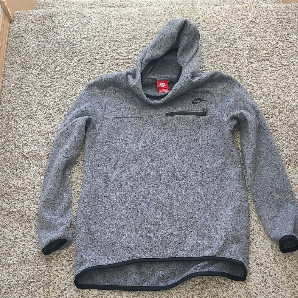 Nike Heather Gray Pullover Hoodie